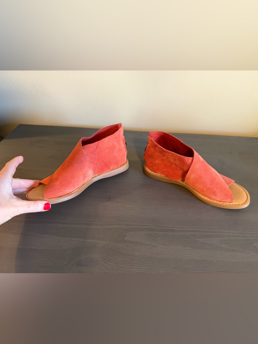Born IWA Suede Open-Toe Sandals in Aragosta Red - Picture 4 of 8